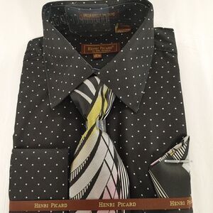 HENRI PICARD BY DON JONATHAN SPREAD COLLAR DRESS SHIRT WITH TIE & HANKY SET.